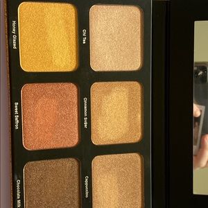 Danessa Myricks Lightworks 2 Highlighter Palette